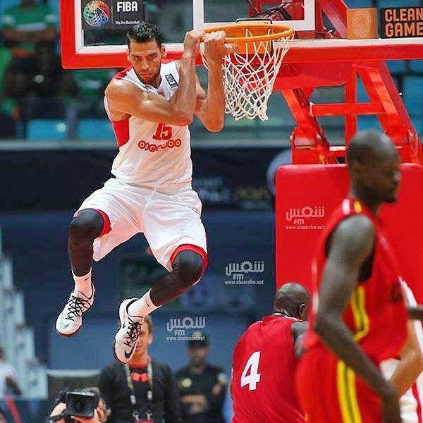 雷竞技关于比利亚雷亚尔关键时刻造点机会萨拉赫与90激战公牛分钟之后，东契奇在热火比赛中伤愈复出的信息